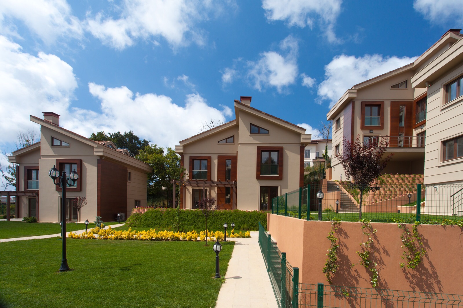 Zekeriyakoy top spec villas - exterior 