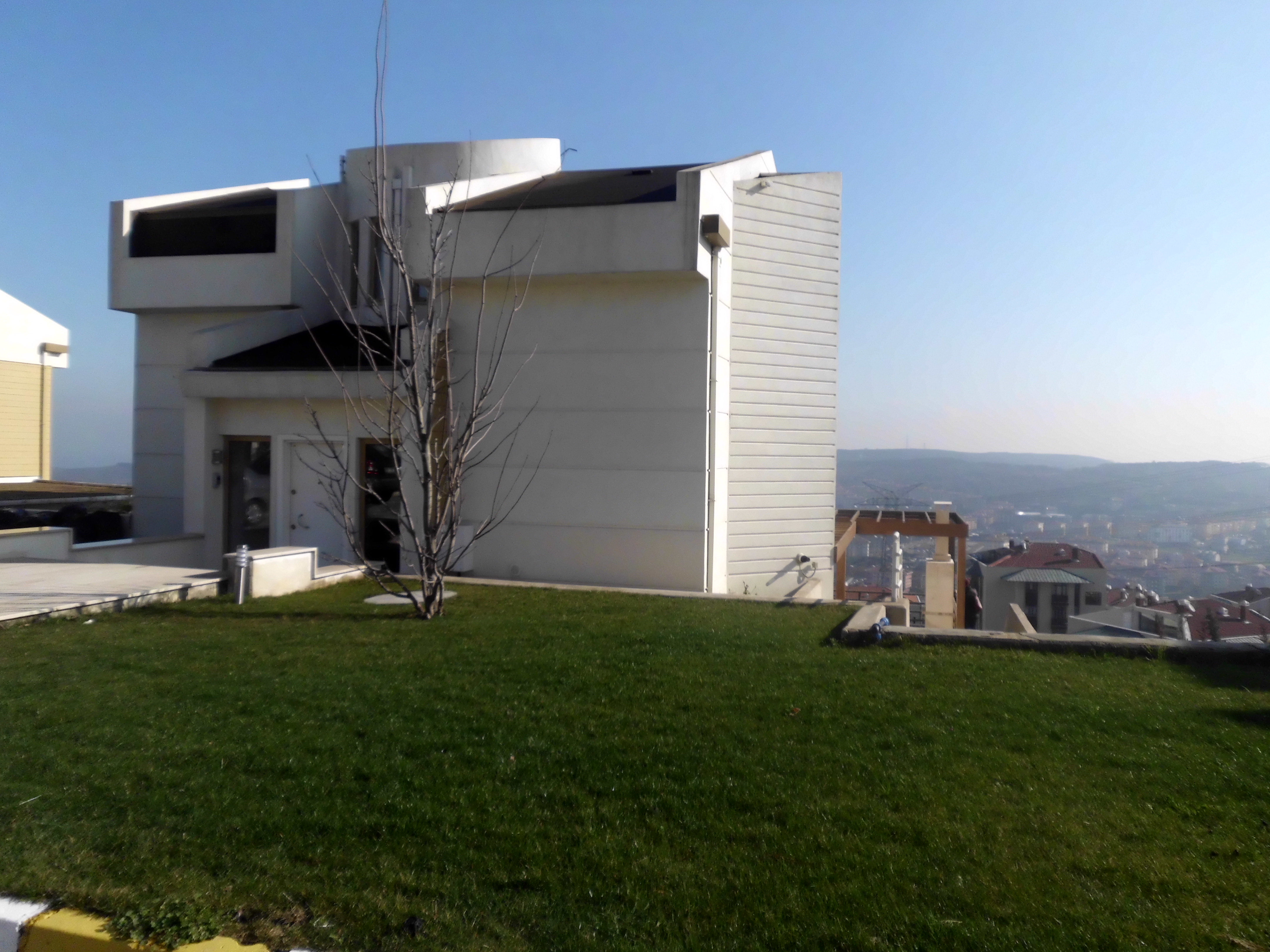 Tarabya 5-bed Semi-detached villas- exterior with gardens