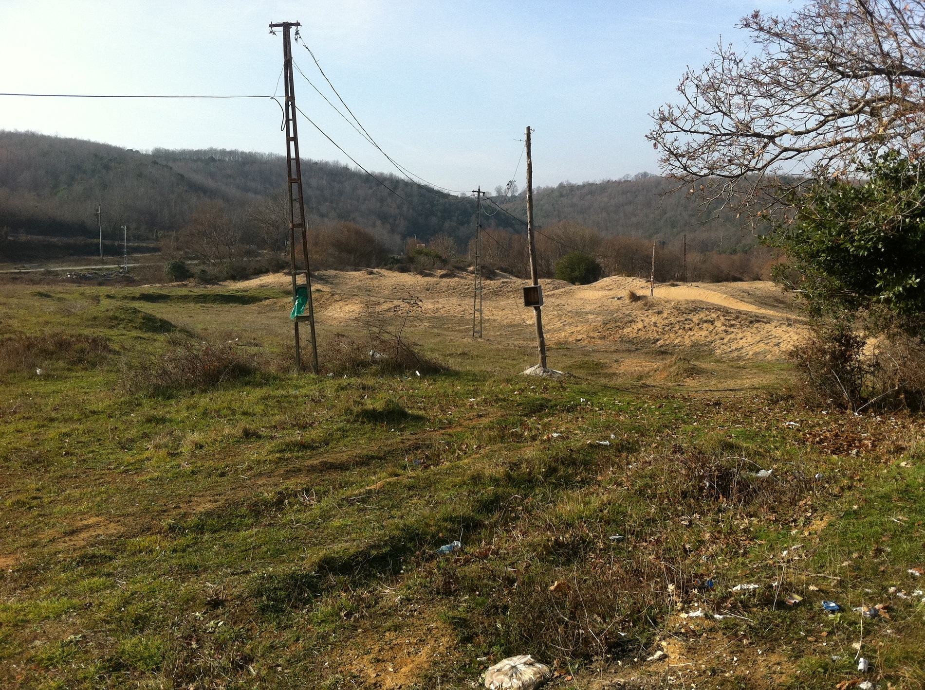 Sea Front Land - Asian Istanbul - Calm green area