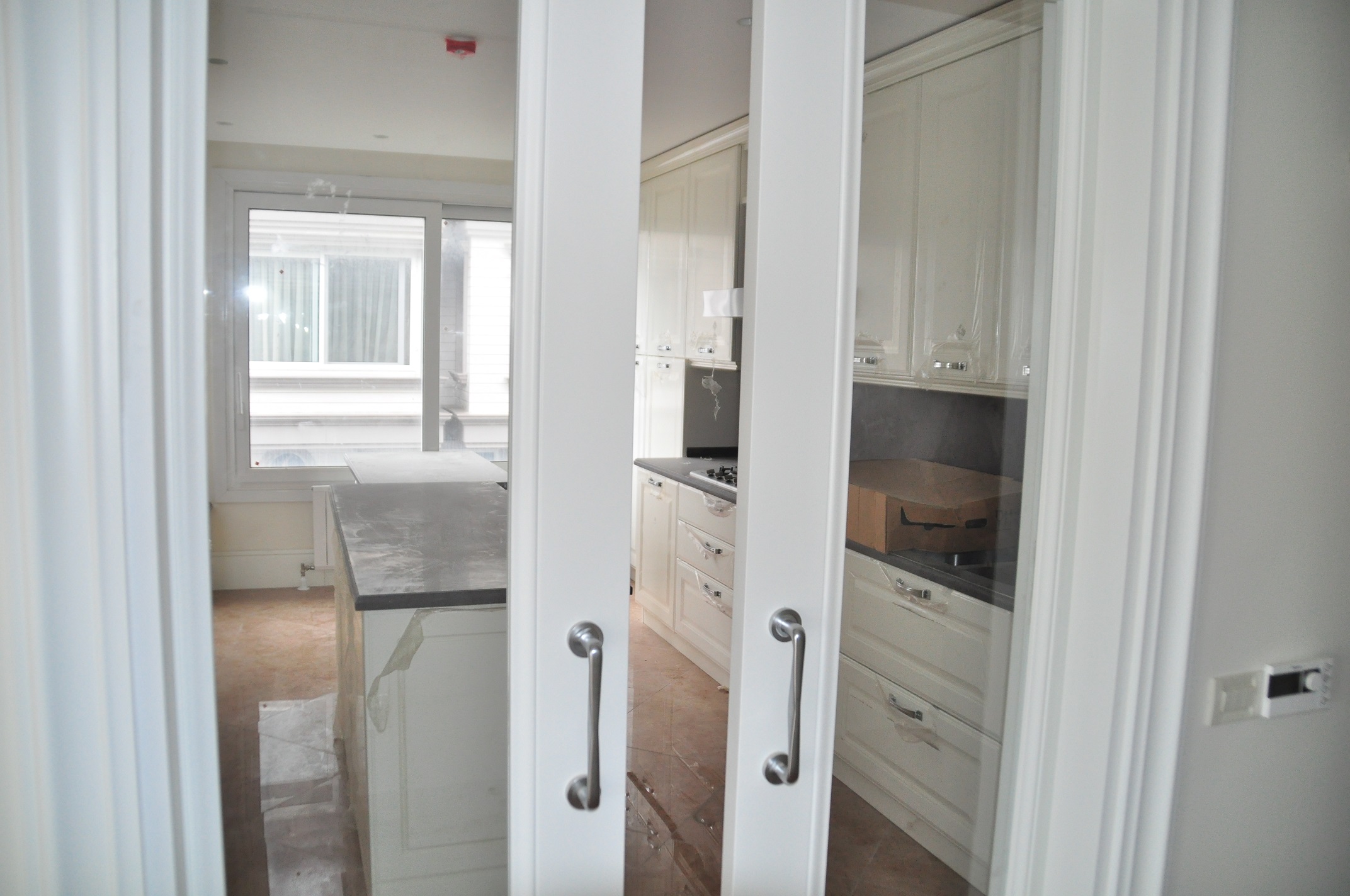 Luxury Istanbul Asian side villas with Bosphorus view - Kitchen entrance