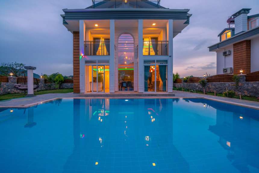 Detached 4-Bed Ovacik Villas - Modern Fethiye property