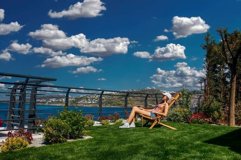 Yalikavak Spa Apartments - Sea Front - Private gardens