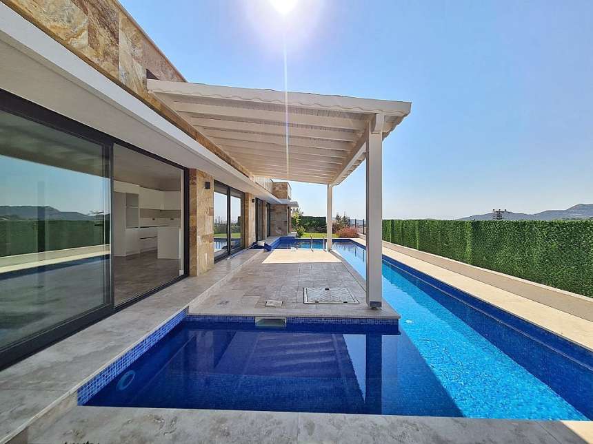 Luxury Bungalow In Ortakent, Bodrum - Walk-in pool