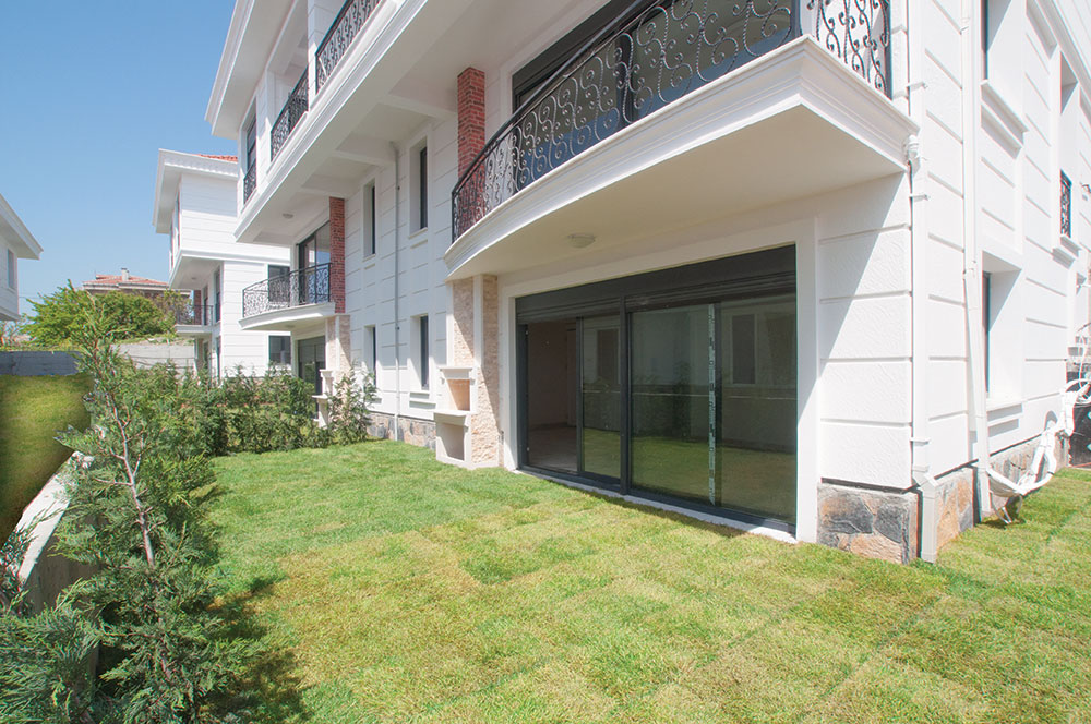 Istanbul Sea Front Marina Apartments - Newly completed