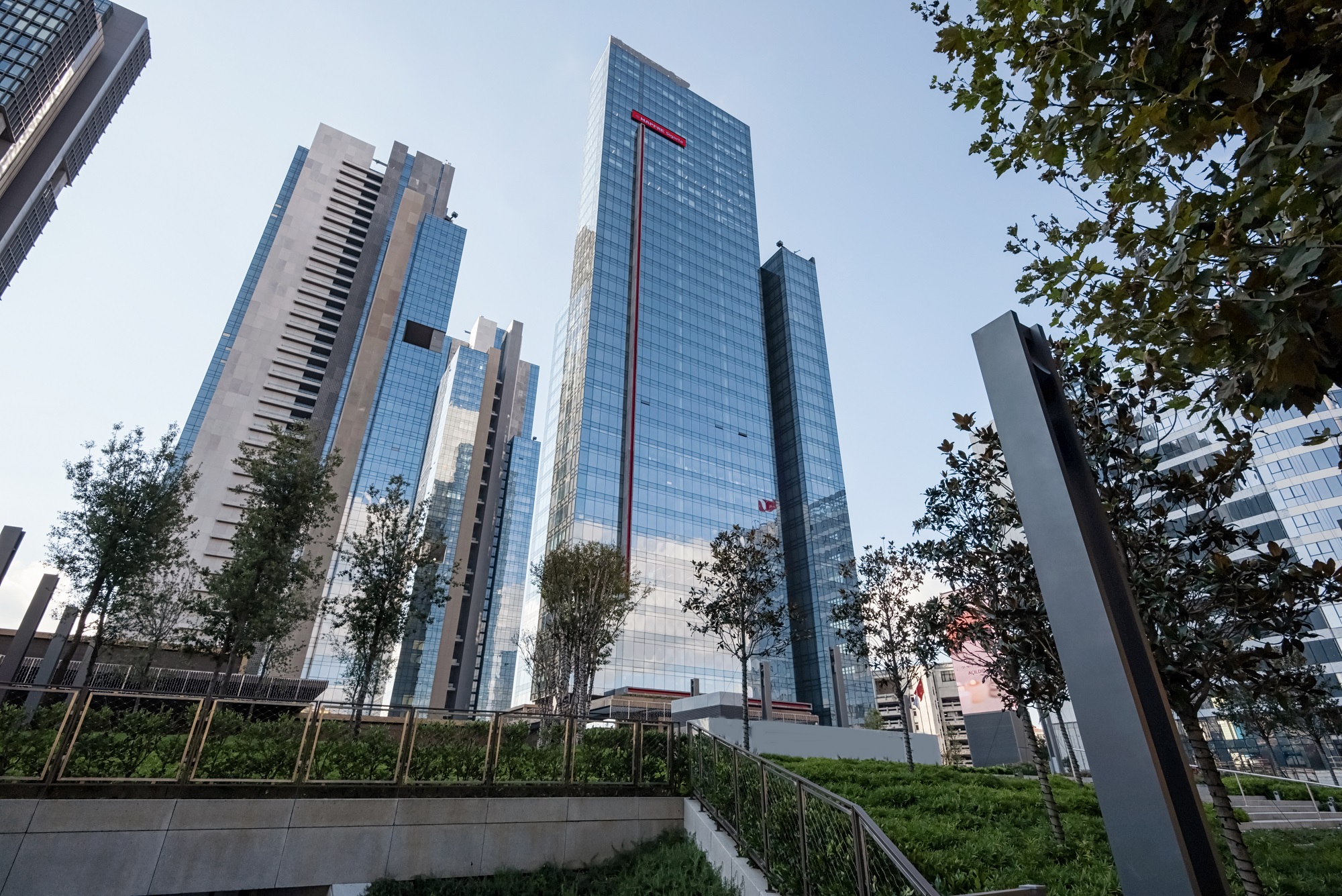 Prestigious Istanbul City Centre Apartments - Modern tower blocks
