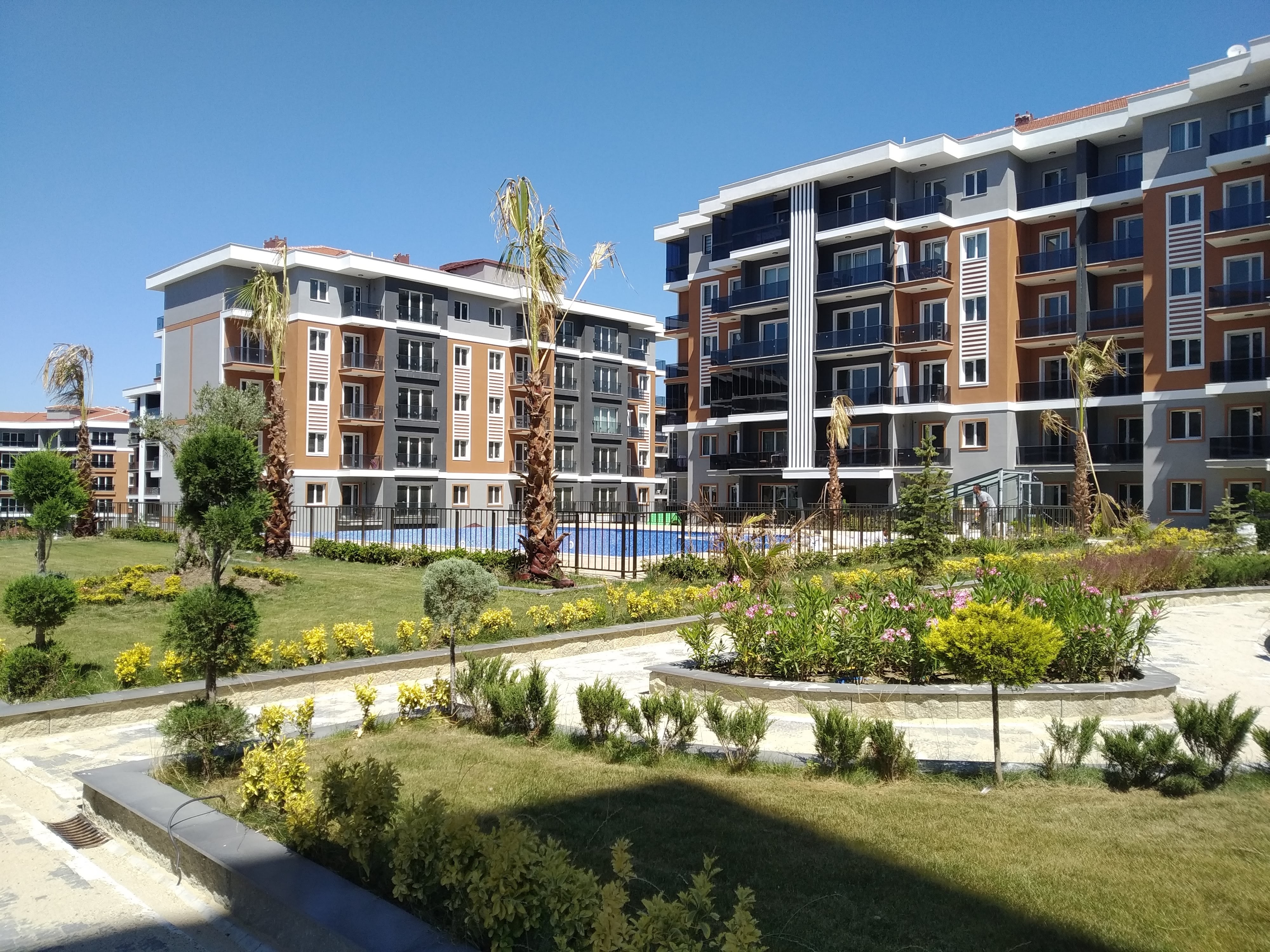 Luxury Istanbul Apartments - Bargain Prices - Modern Complex