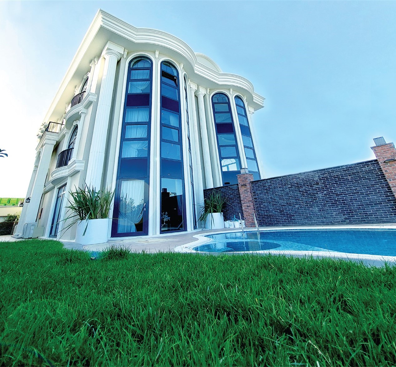 Newly Built Istanbul Spa Villas For Sale – Main villa view