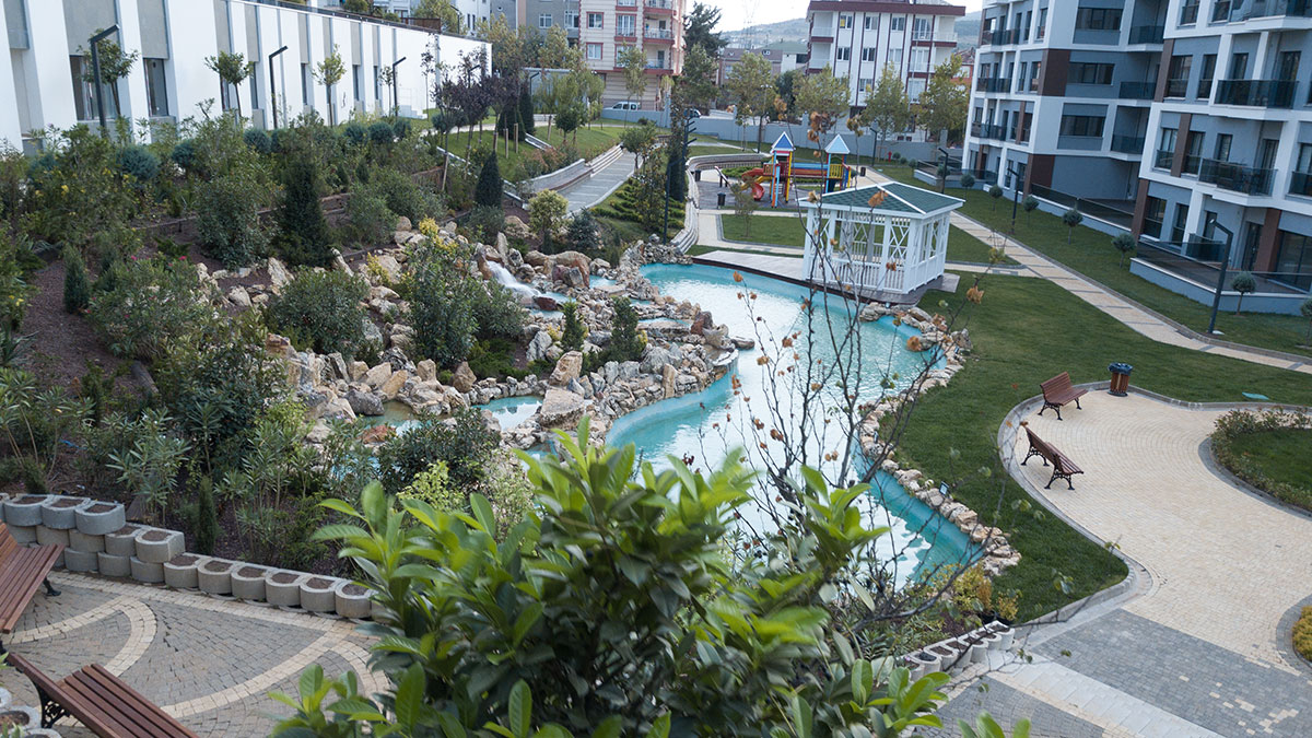 Nature View Apartments - Asian Istanbul - Lush landscaped gardens