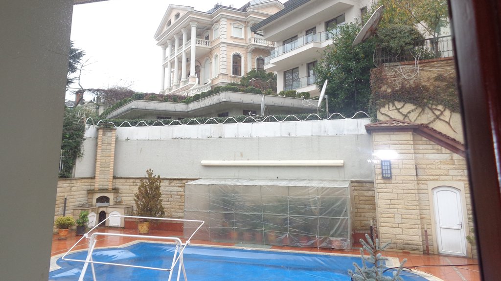 	 Luxury Istanbul Sea View House For Sale, Emirgan - swimming pool