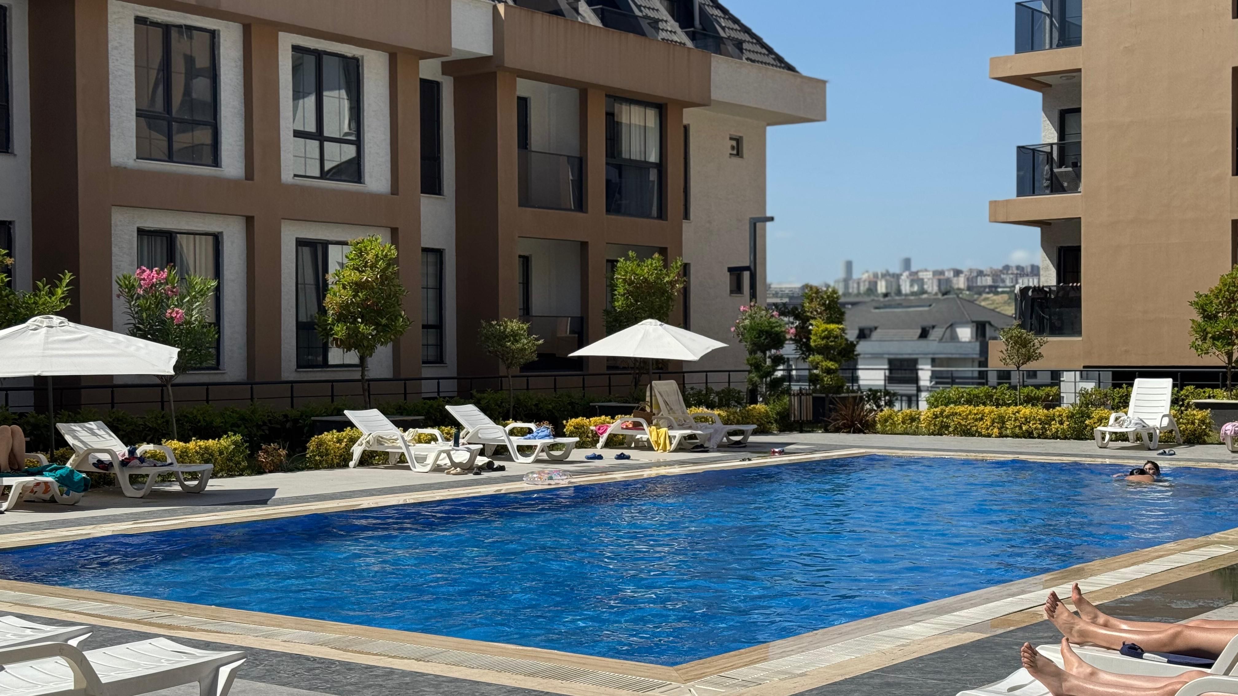 Sea View Istanbul Apartments For Sale - A communal swimming pool