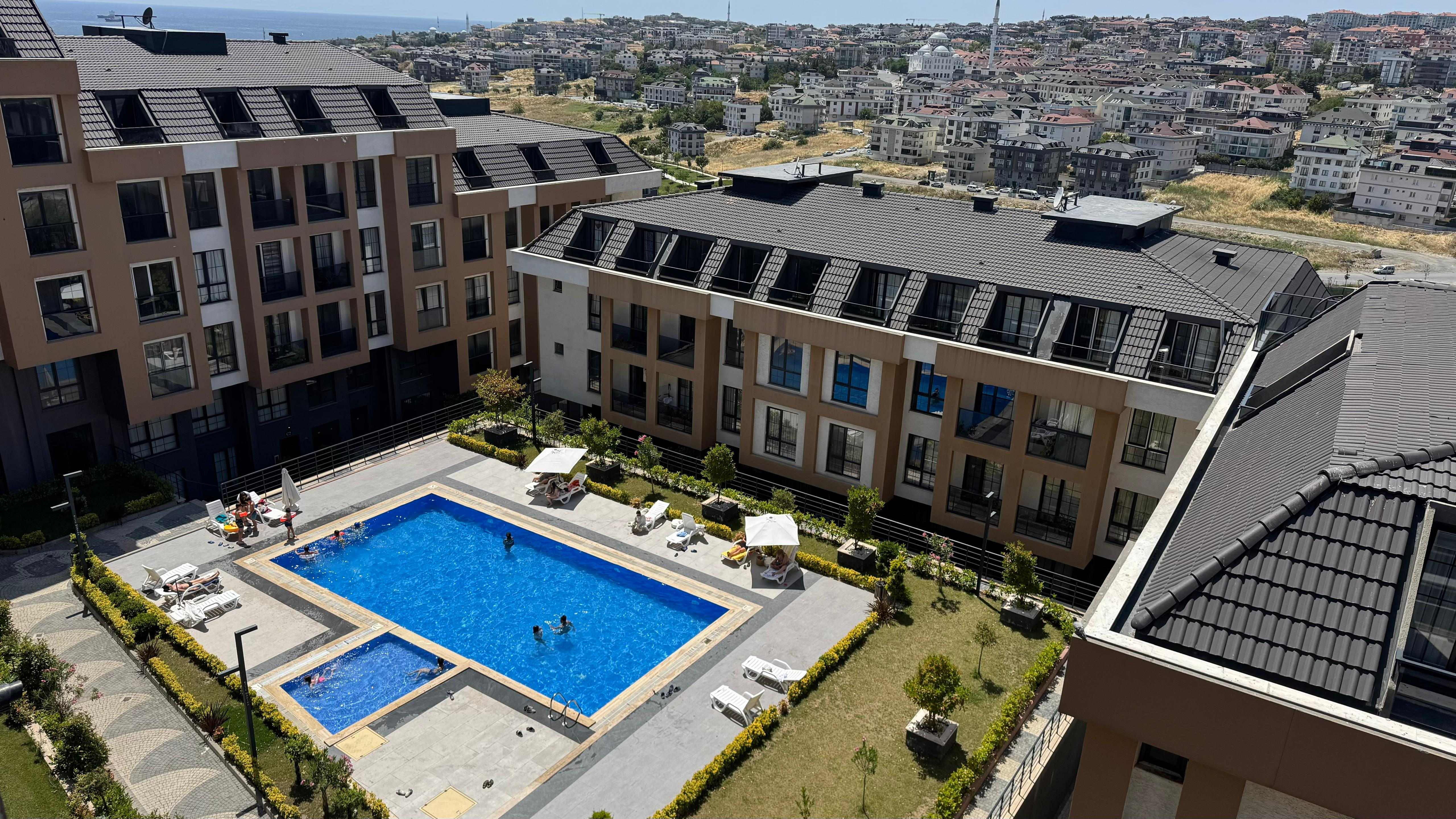 Newly Built Istanbul Property For Sale - A modern complex