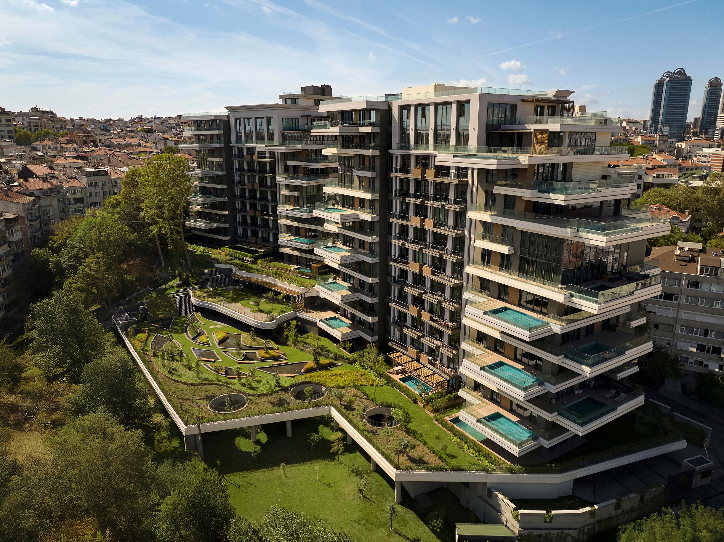 Off-Plan Luxury Istanbul City Centre Apartments - Main view of the gorgeous complex