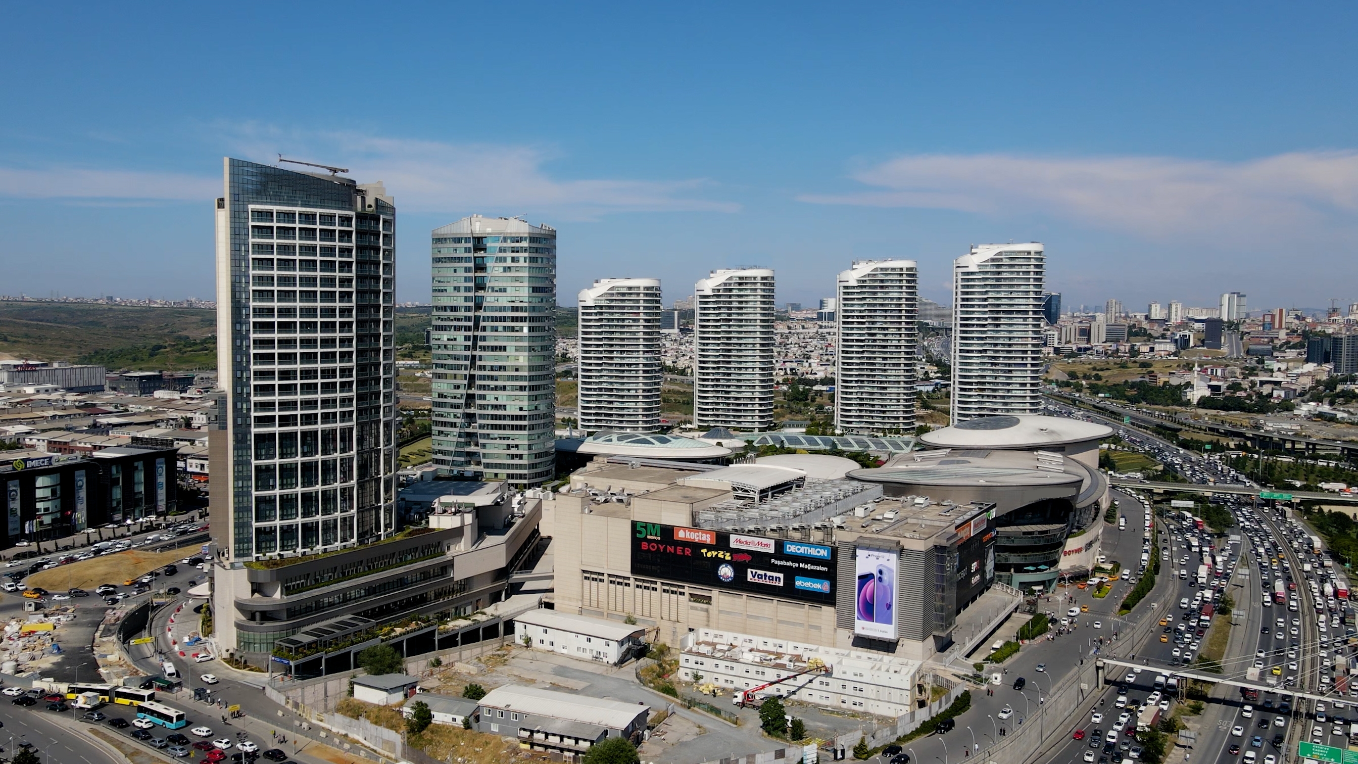 	 New Istanbul Apartments - Stylish Exteriors