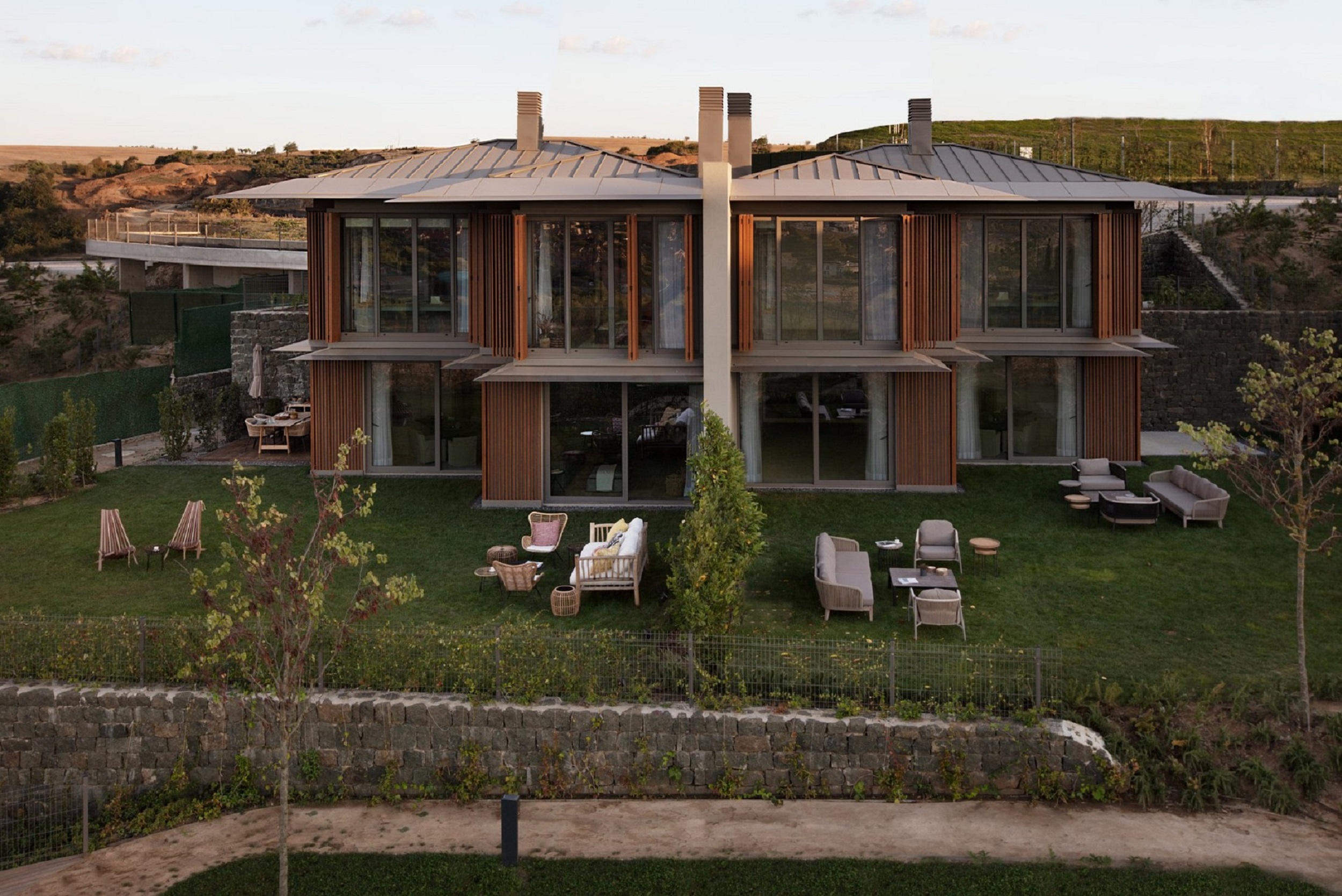 Luxury Asian Istanbul Property For Sale - View to the villa