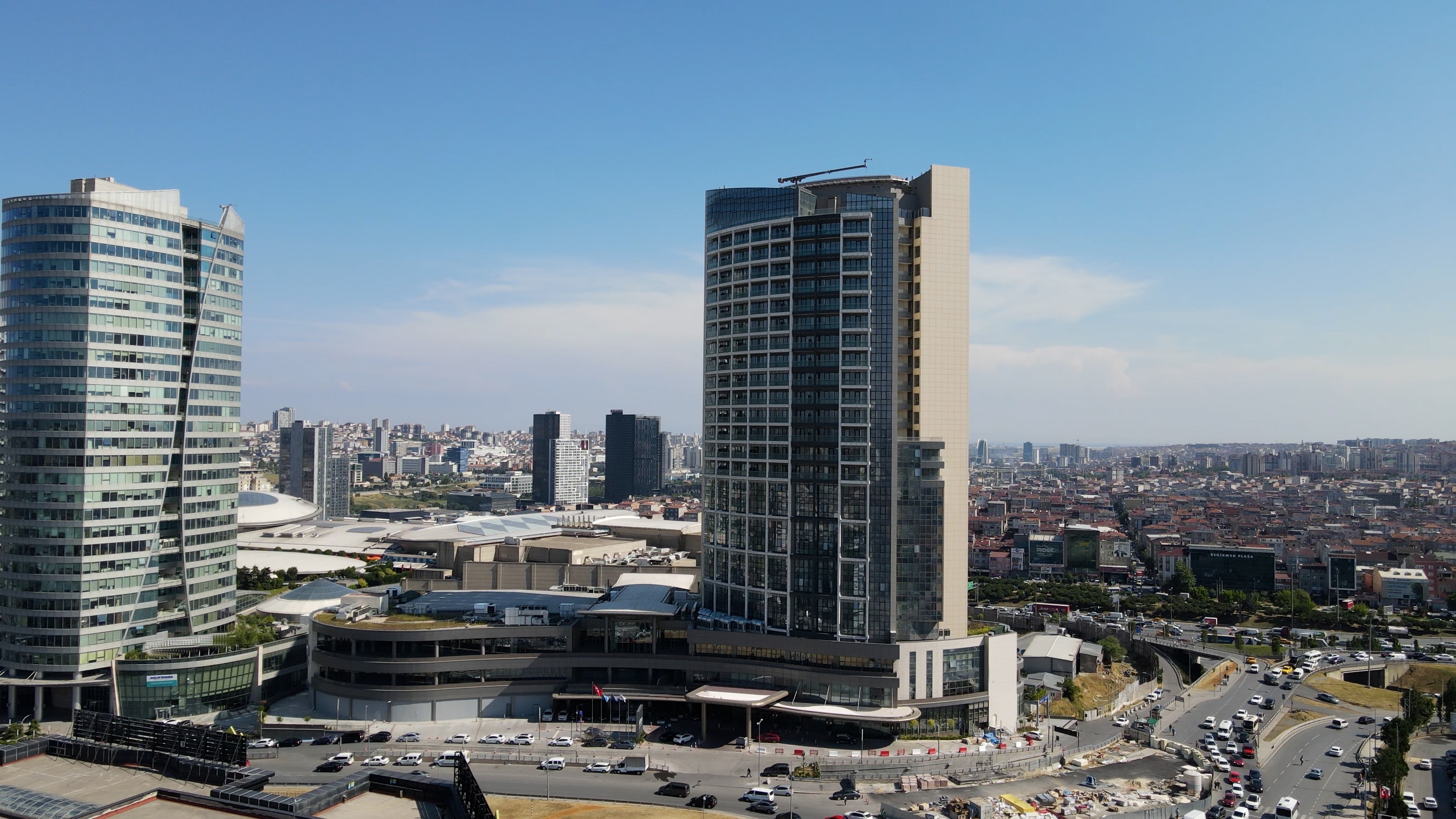 	 New Istanbul Apartments - With Adjacent Shopping Mall