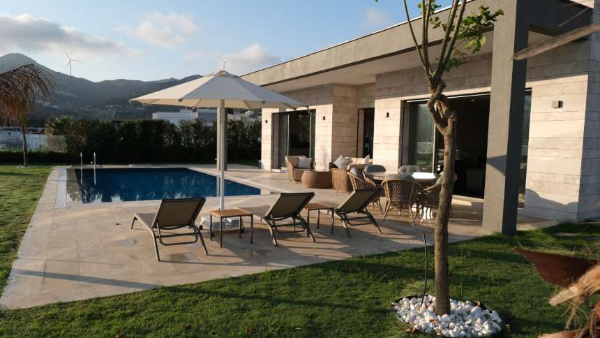 Yalikavak Villas - Near The Beach - Ample outdoor living space