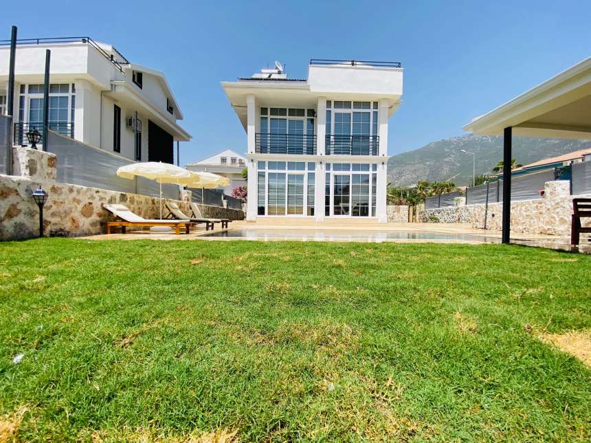 Private 3-Bed Luxury Ovacik Villa - Private gardens