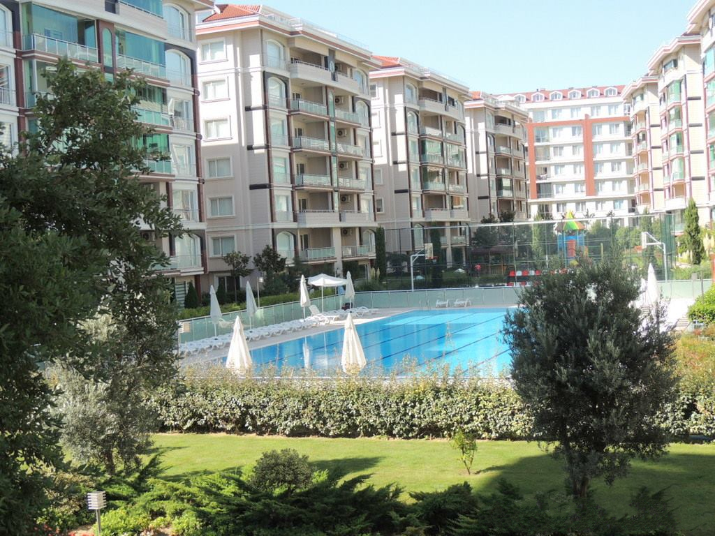 Beylikduzu Sea & Lake View Apartments -Istanbul - Low-rise complex