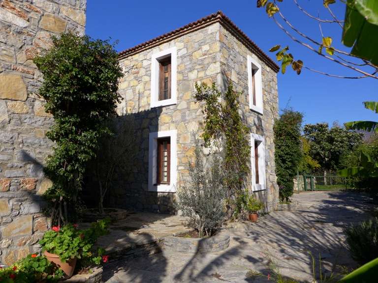 6-Bed Stone Villa - Bitez In Bodrum - Large private plot