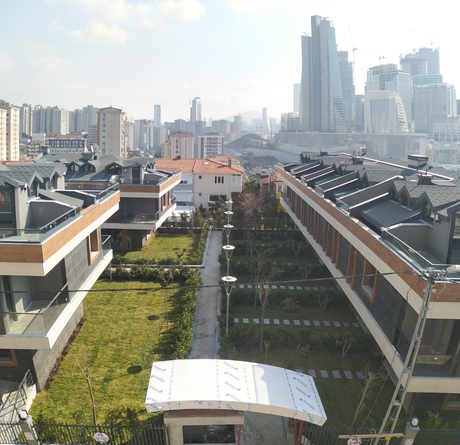 Prestigious Luxury Villas - Asian Istanbul - Small private secure estate