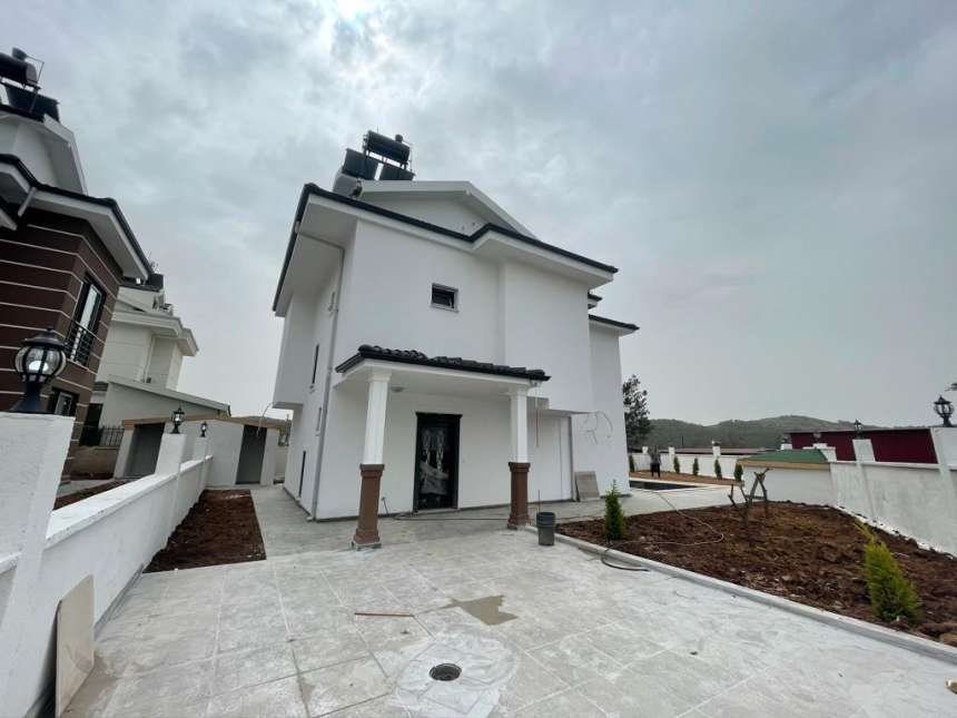 New Luxury 4-Bed Hisaronu Villa - Secure parking