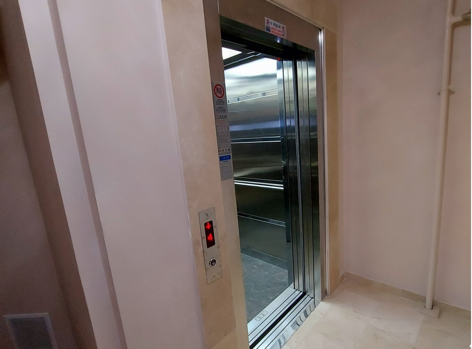 Istanbul City Centre Penthouse - Lift