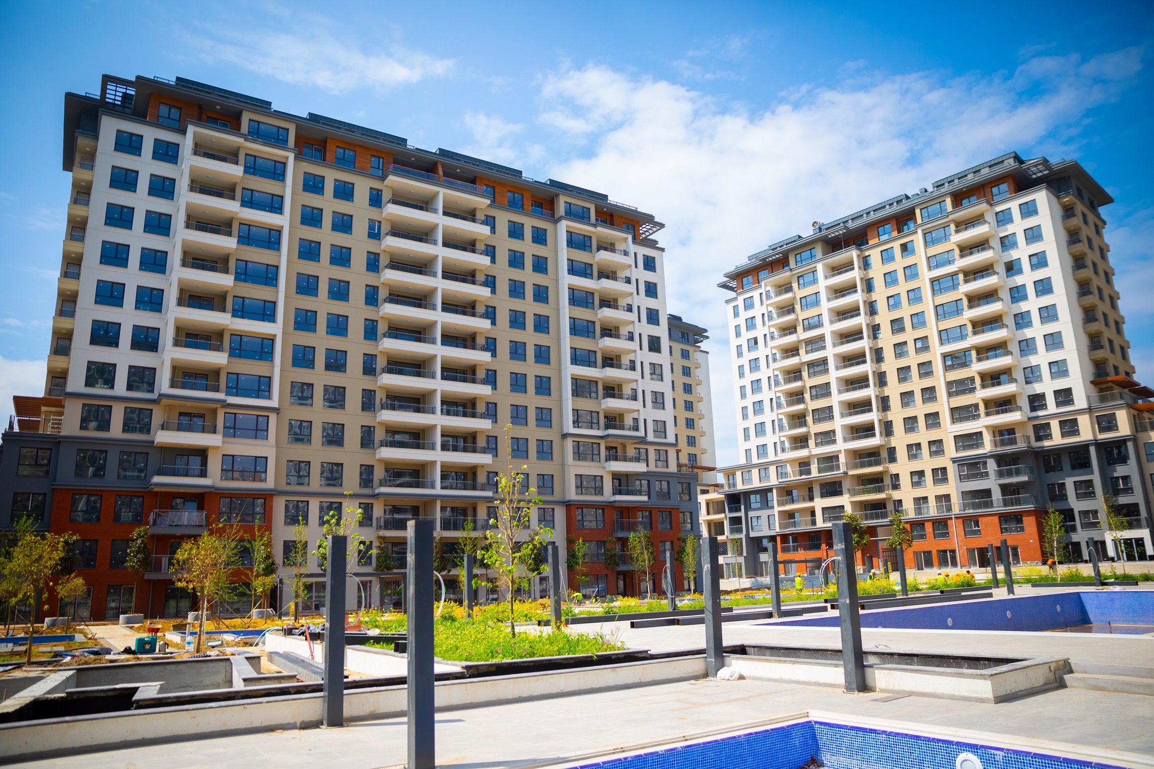 Luxury Istanbul Apartments - Near West Marina - Main view of the complex