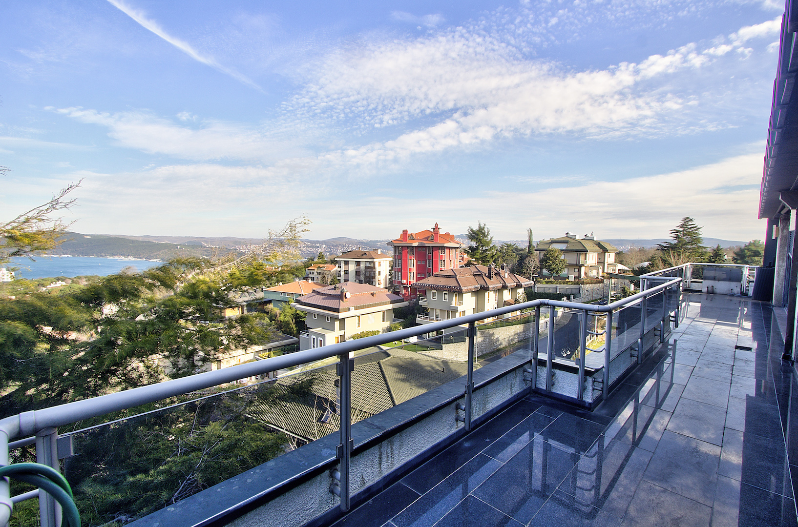Bosphorus View Istanbul Villa - Prestigious location