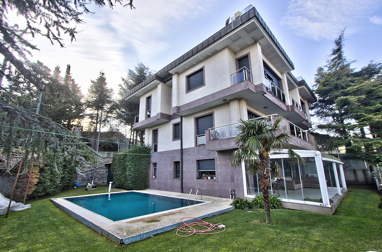Bosphorus View Istanbul Villa - Modern Istanbul property