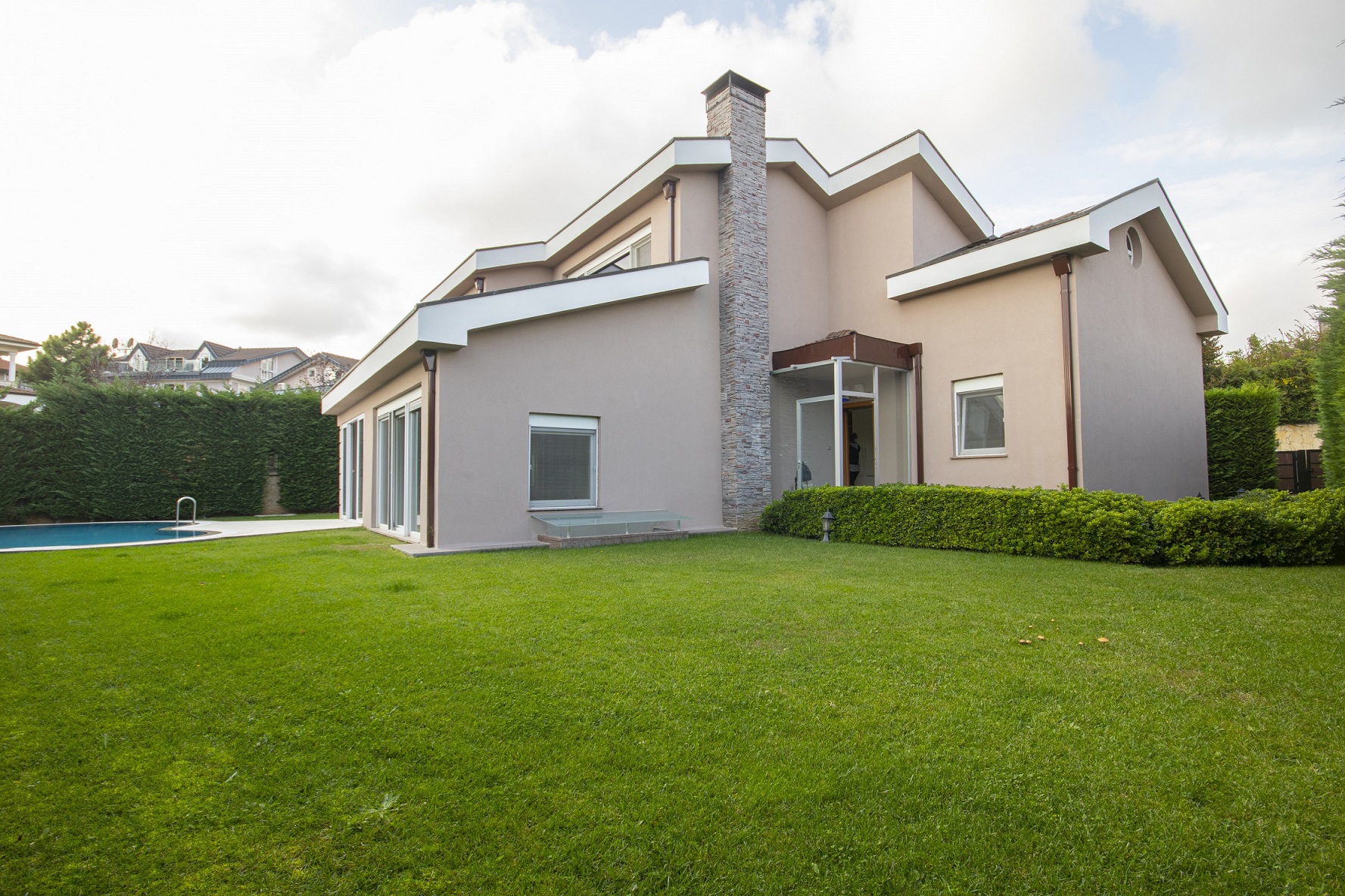 Prestigious Luxury Istanbul Villa - 800m2 Private plot