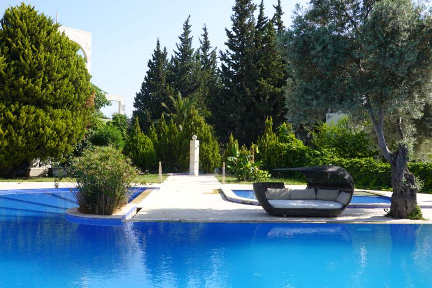 Traditional 3-Bed Villa In Torba - Vast shared pool