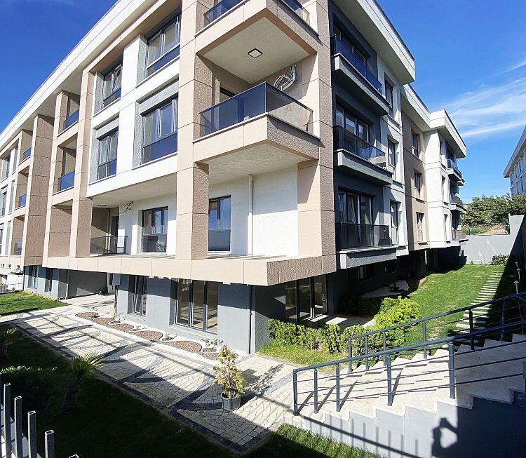 Luxury Sea View Istanbul Apartments - Low-rise  Blocks