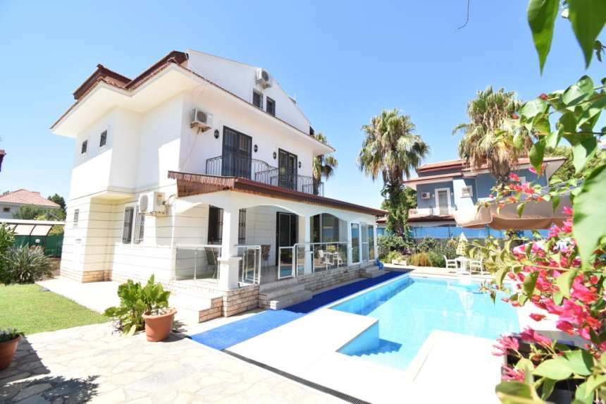 4-Bed Detached Calis Villa - Triplex villa