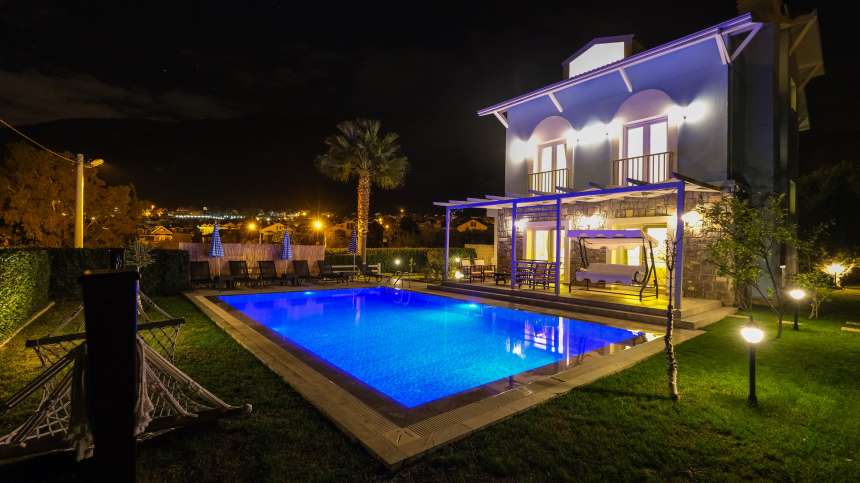 Luxury Ovacik 4-Bed Villa - Evening setting