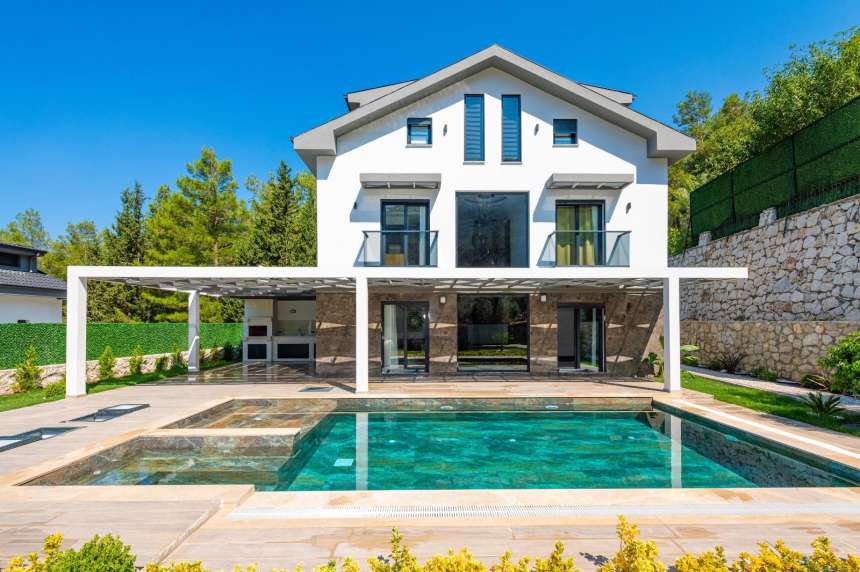 Sea View 4-bed Ovacik Villa - Large pool and Jacuzzi