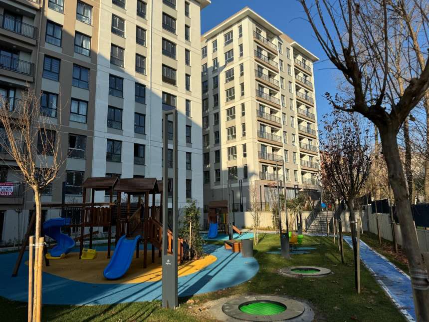 Istanbul Property For Sale In European Side - A lovely family complex