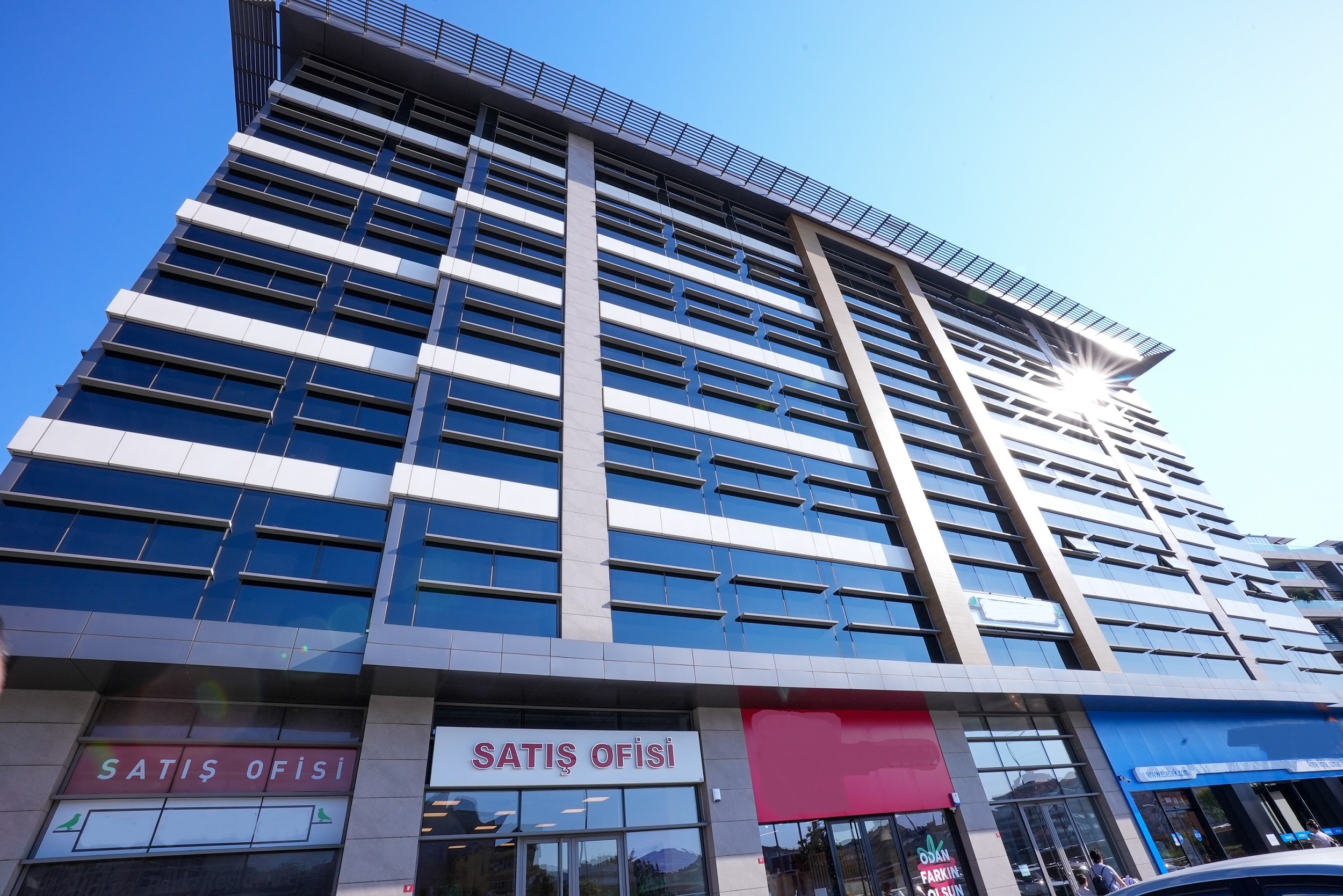 New Istanbul Home-Office Apartments - Glass facade