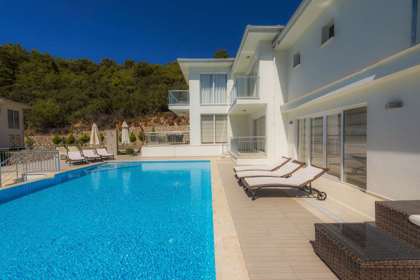 Luxury 6-Bed Ovacik Villa - Close to the forest