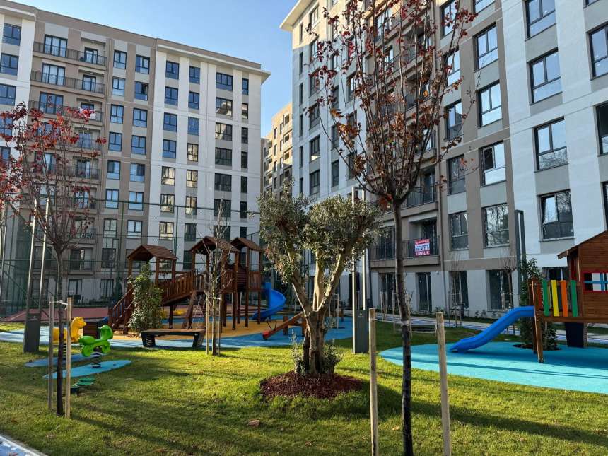 Beylikduzu New Istanbul Property For Sale - Complex with children's recreation