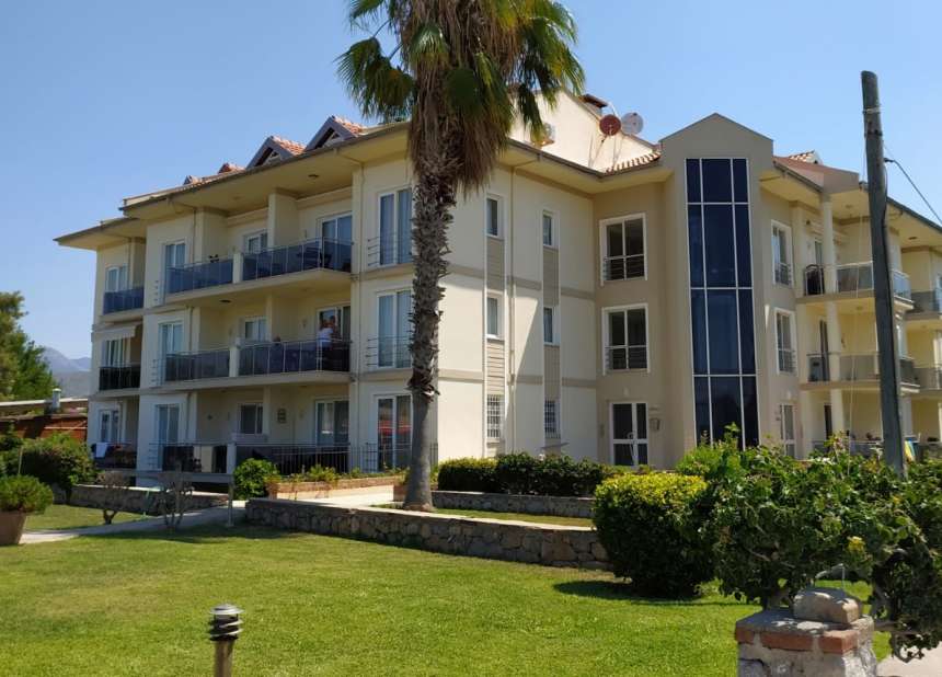Modern Seafront Calis Apartment - Small and well-maintained complex