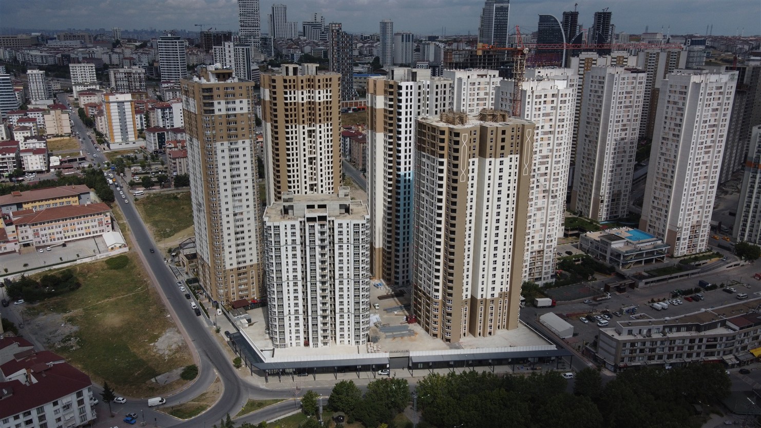 Nature View Istanbul Apartment- Newly Built - Modern Complex