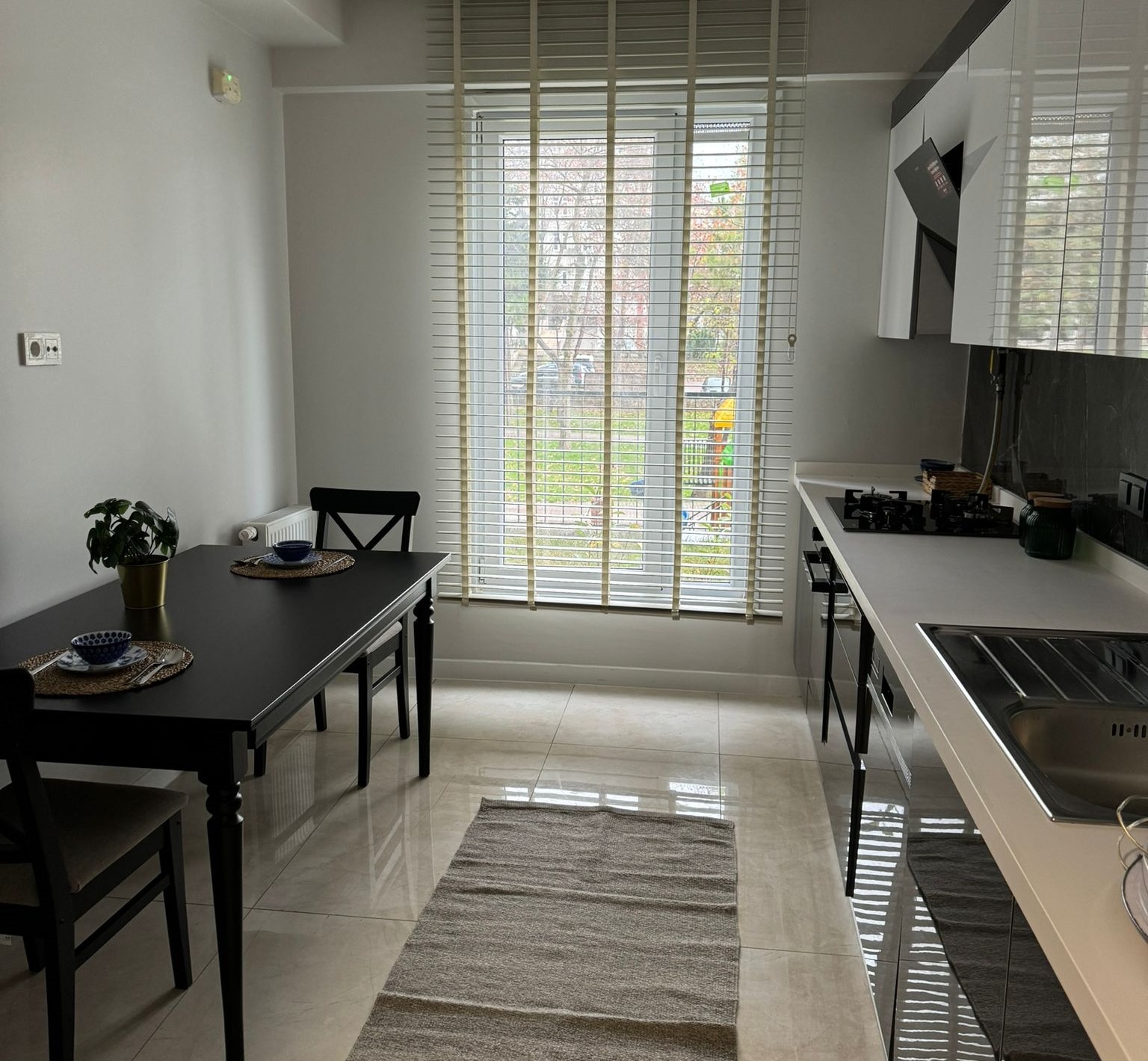 Newly Built Istanbul Property For Sale In Beylikduzu - Modern kitchen