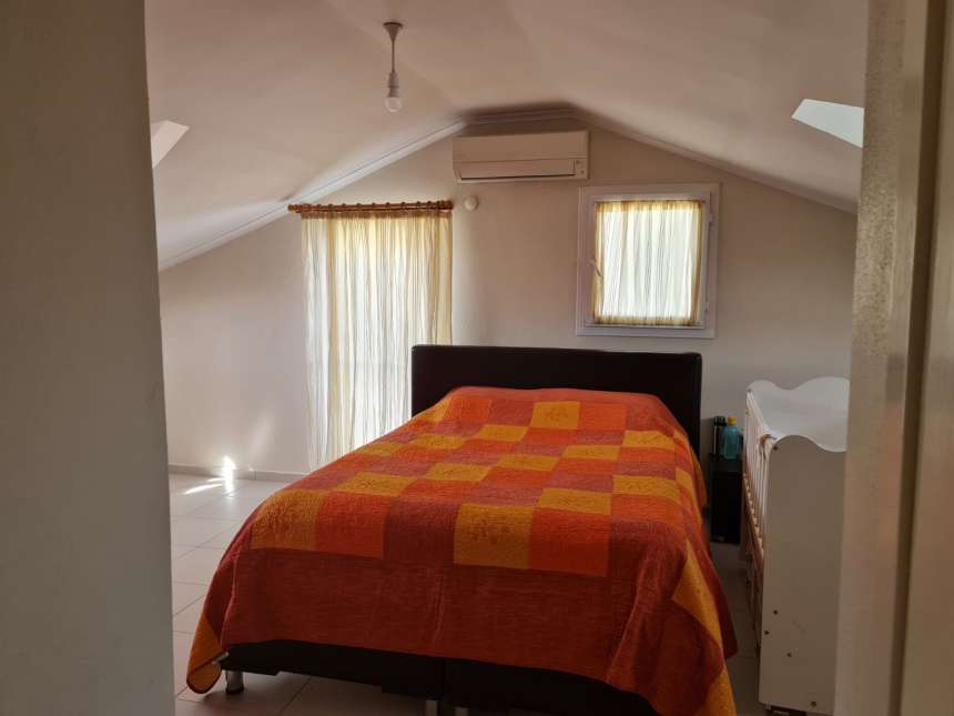 Fethiye Town 4 Bedroom Duplex Apartment - Bedroom 1 first floor