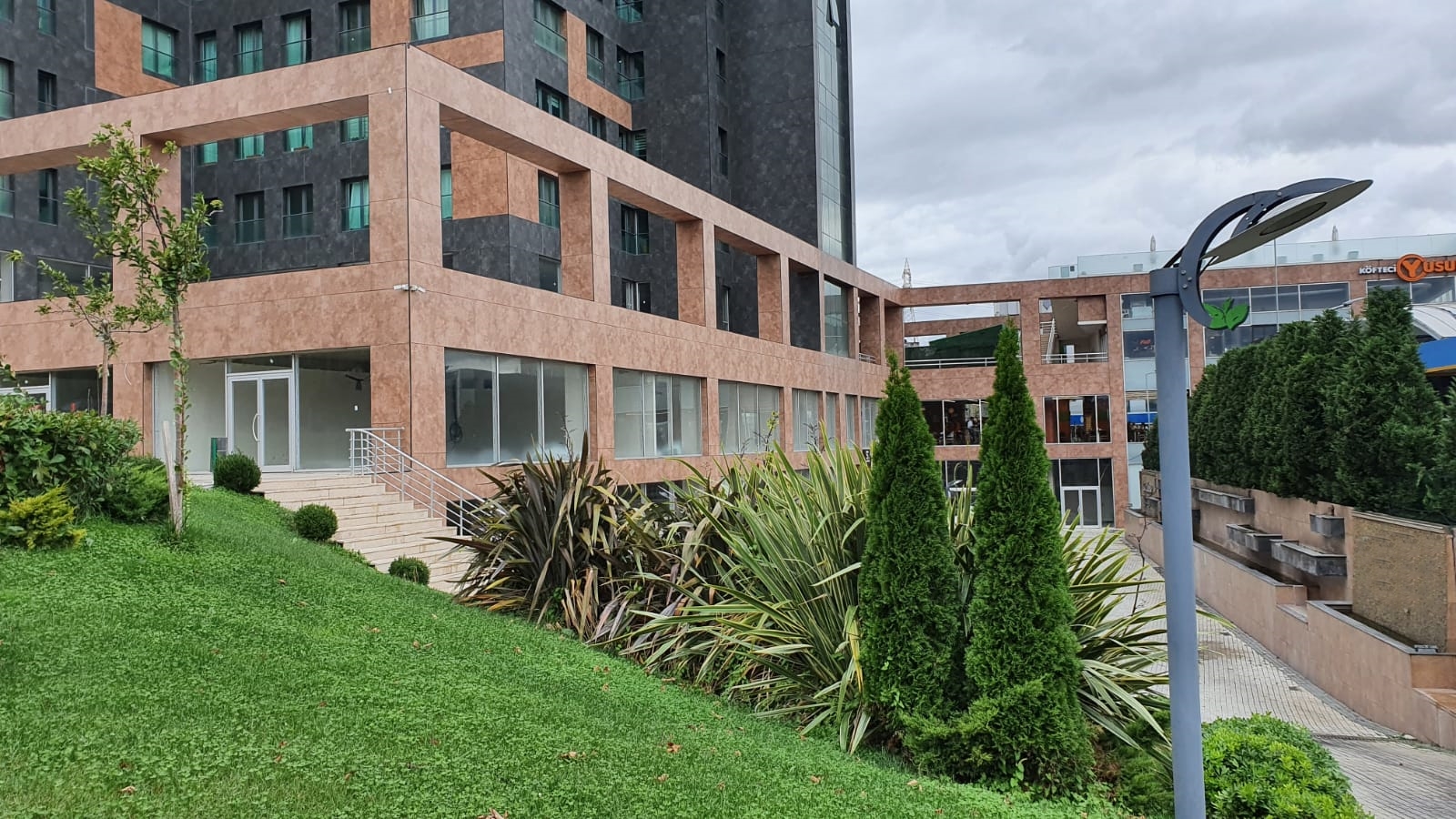 	 Modern Istanbul Apartments - Landscape Areas