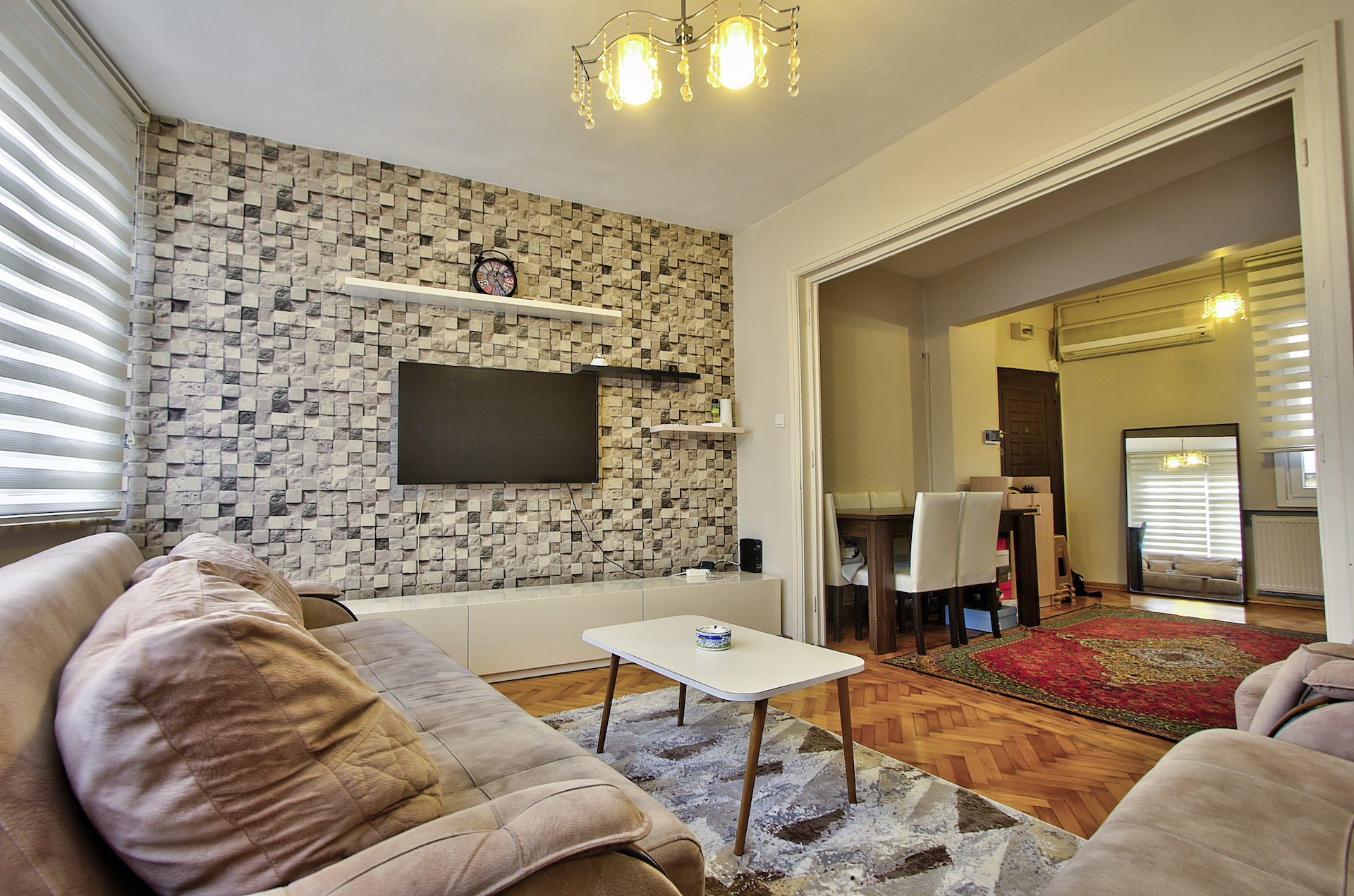 	 Kabatas Istanbul Apartment - Spacious Living Area