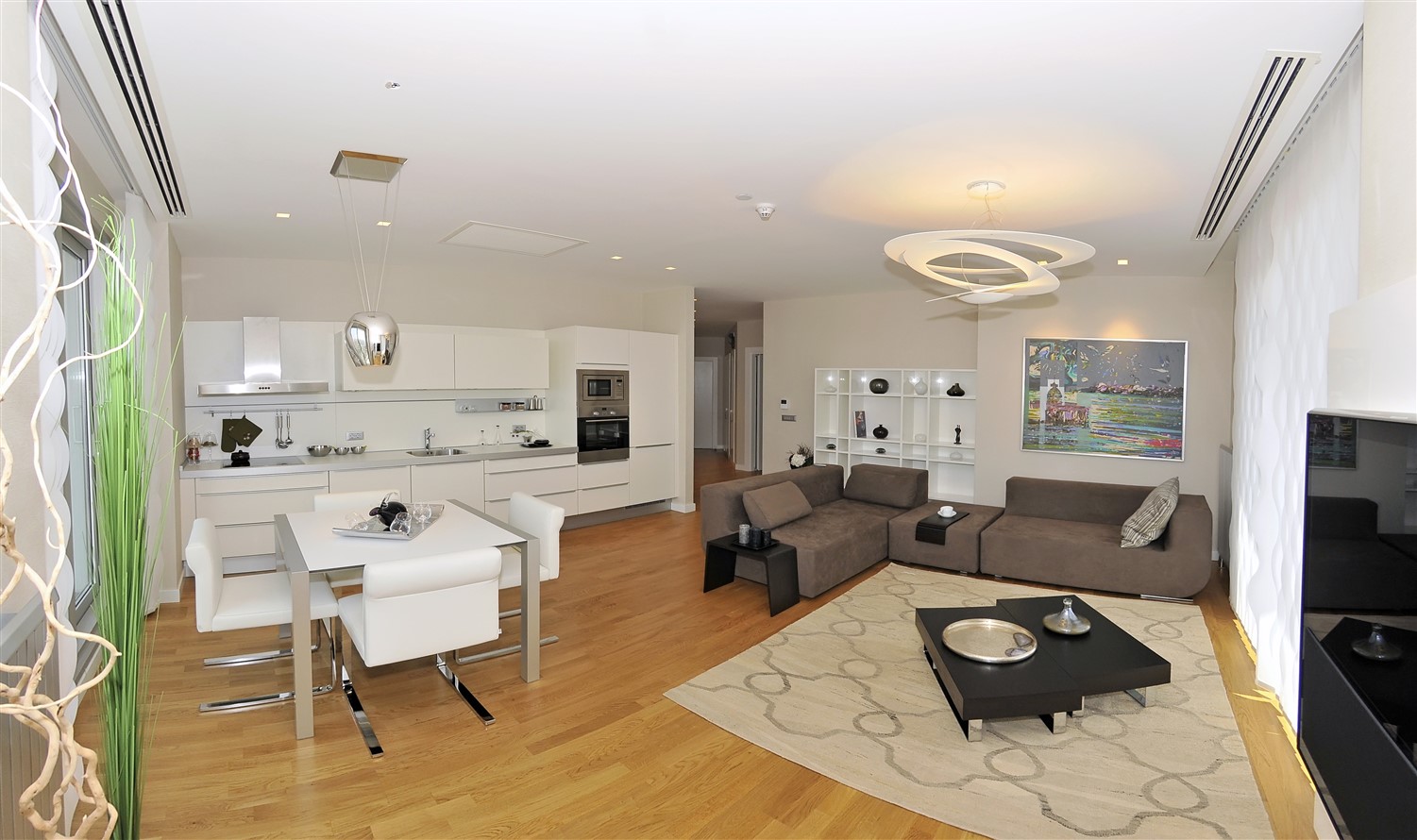 Luxury Istanbul Apartments - Very Spacious Living Areas