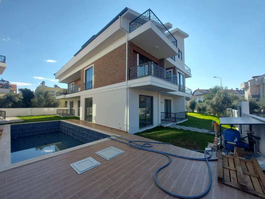 Duplex Calis Apartment- Modern Building