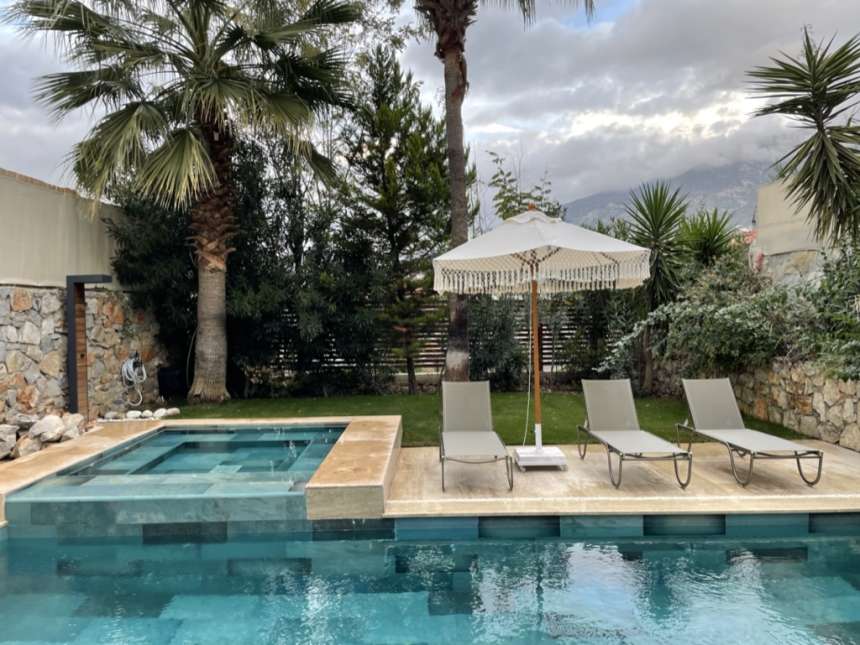 4-Bed Private Villa-  Outdoor Pool