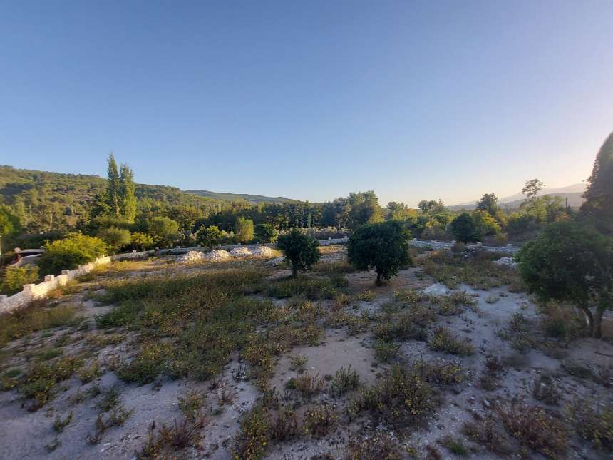 Land in Seydikemer- Vast Land