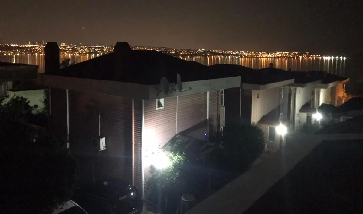 	 Istanbul Luxury Villa For Sale - Building Evening Views